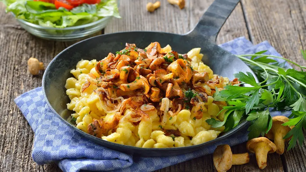 Spätzle (نودل تخم مرغ)